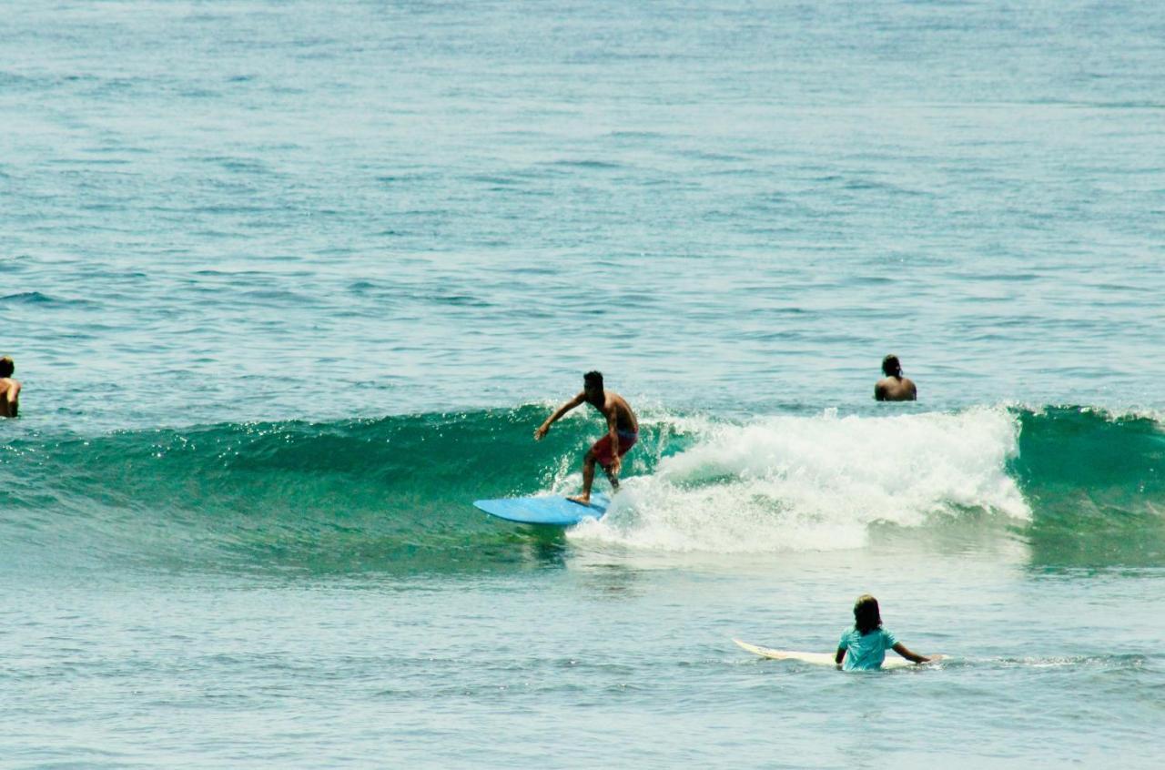 מלון Catangnan "Triangle Hut" Camp Fuego Siargao מראה חיצוני תמונה